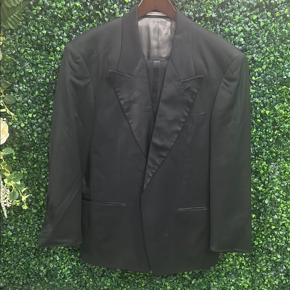 Classic Black Men's Tuxedo